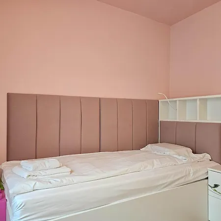 Spacious Living - Dedicated Workspace Near Metro By Flat Manаger * 소피아