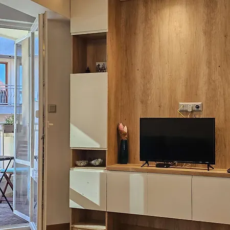 Spacious Living - Dedicated Workspace Near Metro By Flat Manаger *